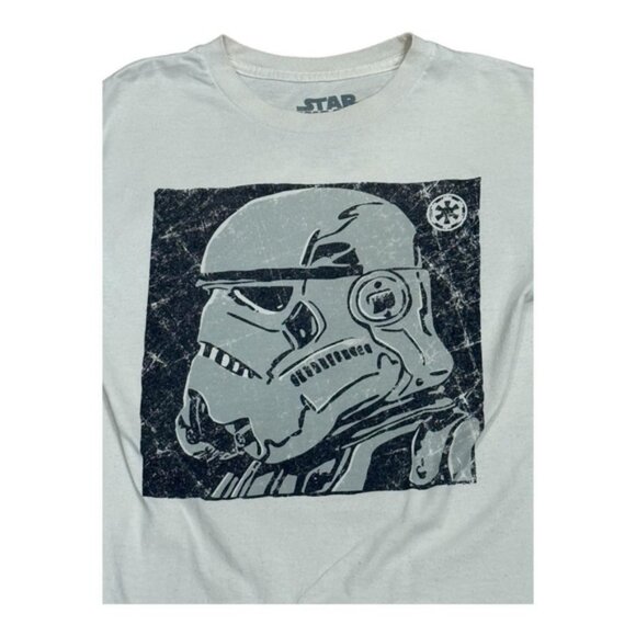 Star Wars Stormtrooper Shirt Mens Small White Graphic Tee Mad Engine Distressed - Picture 2 of 7